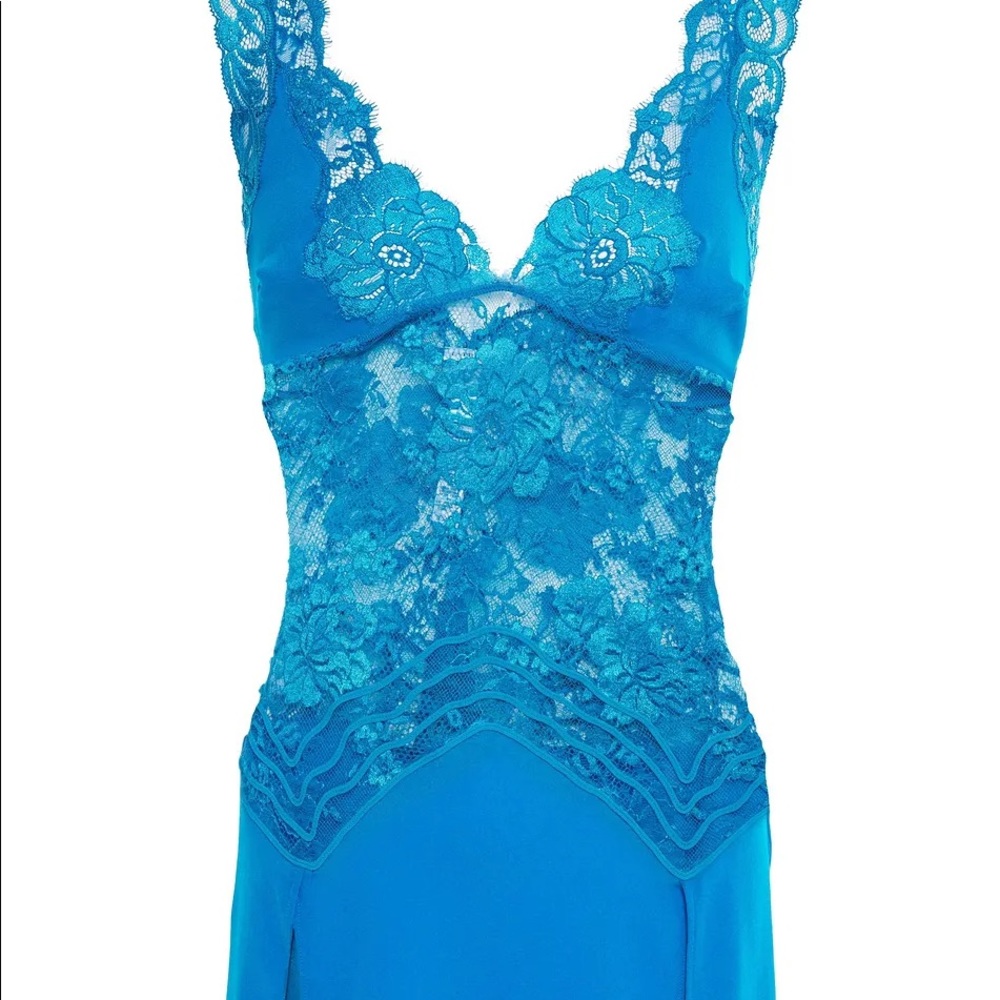 LA PERLA Desert Rose Leavers lace & silk Chemise